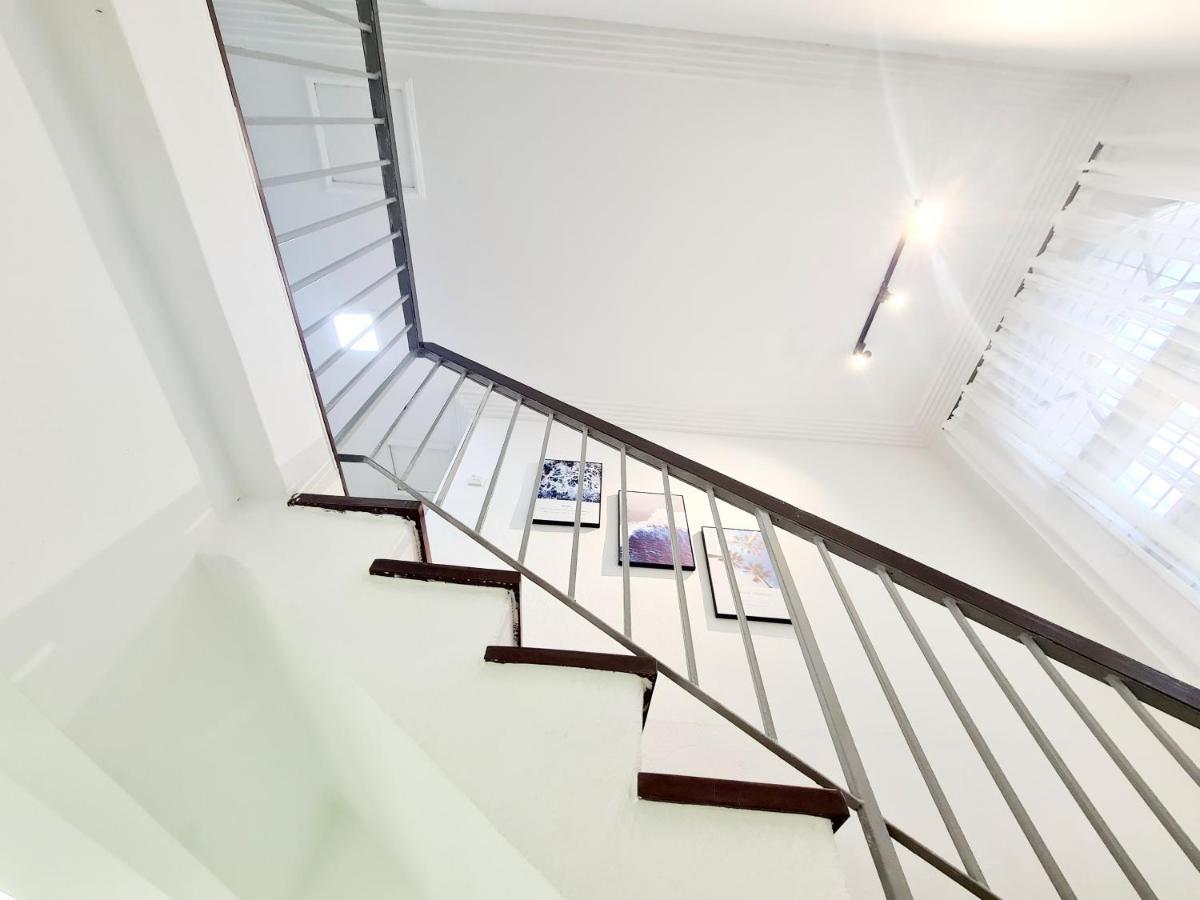 527 Beachhouse L 5 Bedroom With Swimming Pool - 3Min Walk To The Beach ทานจุงบุงาห์ ภายนอก รูปภาพ